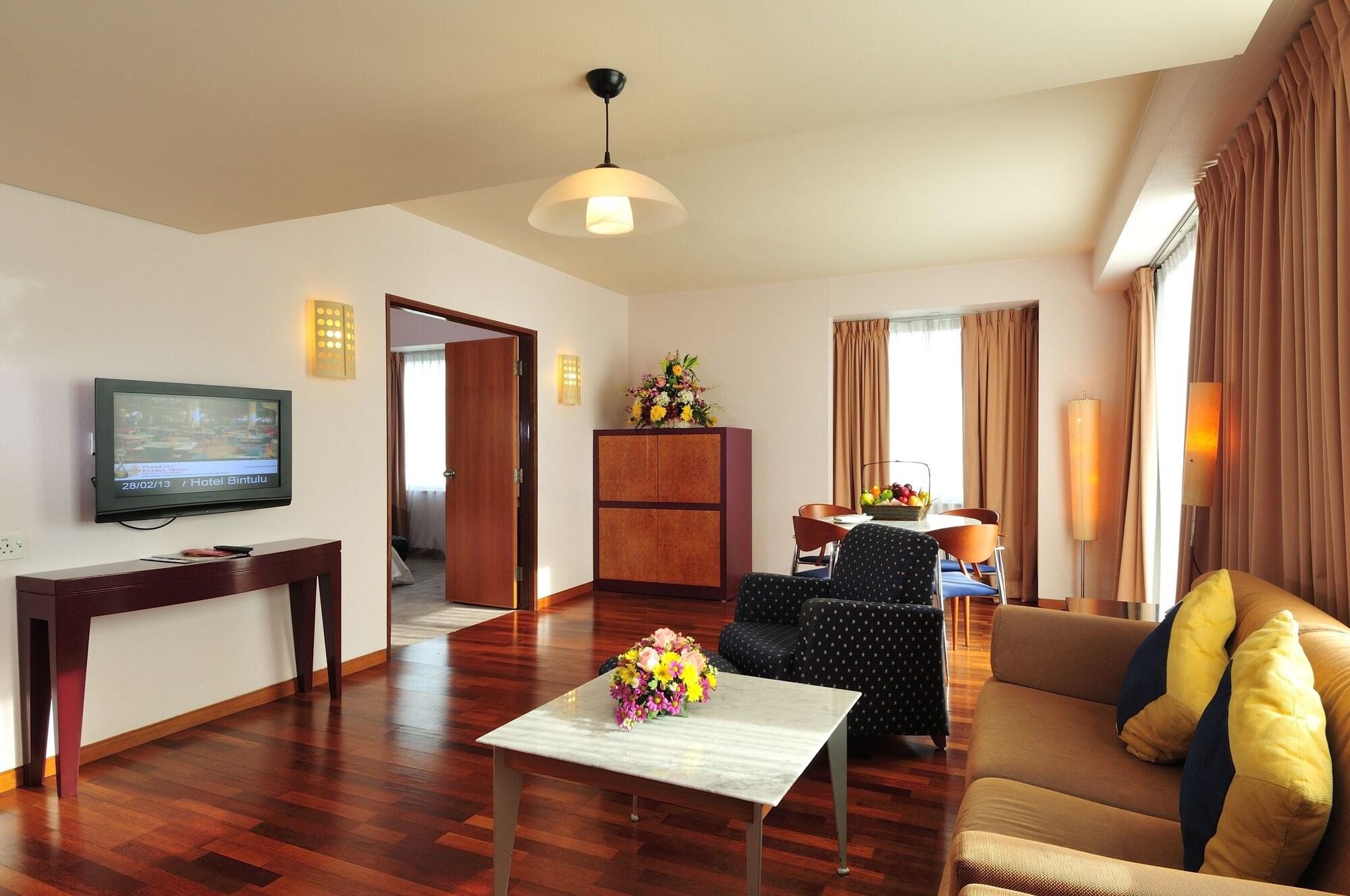 Parkcity Everly Hotel Bintulu Exterior photo
