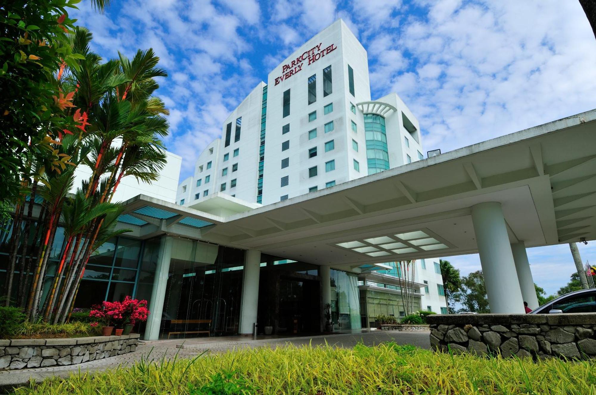 Parkcity Everly Hotel Bintulu Exterior photo