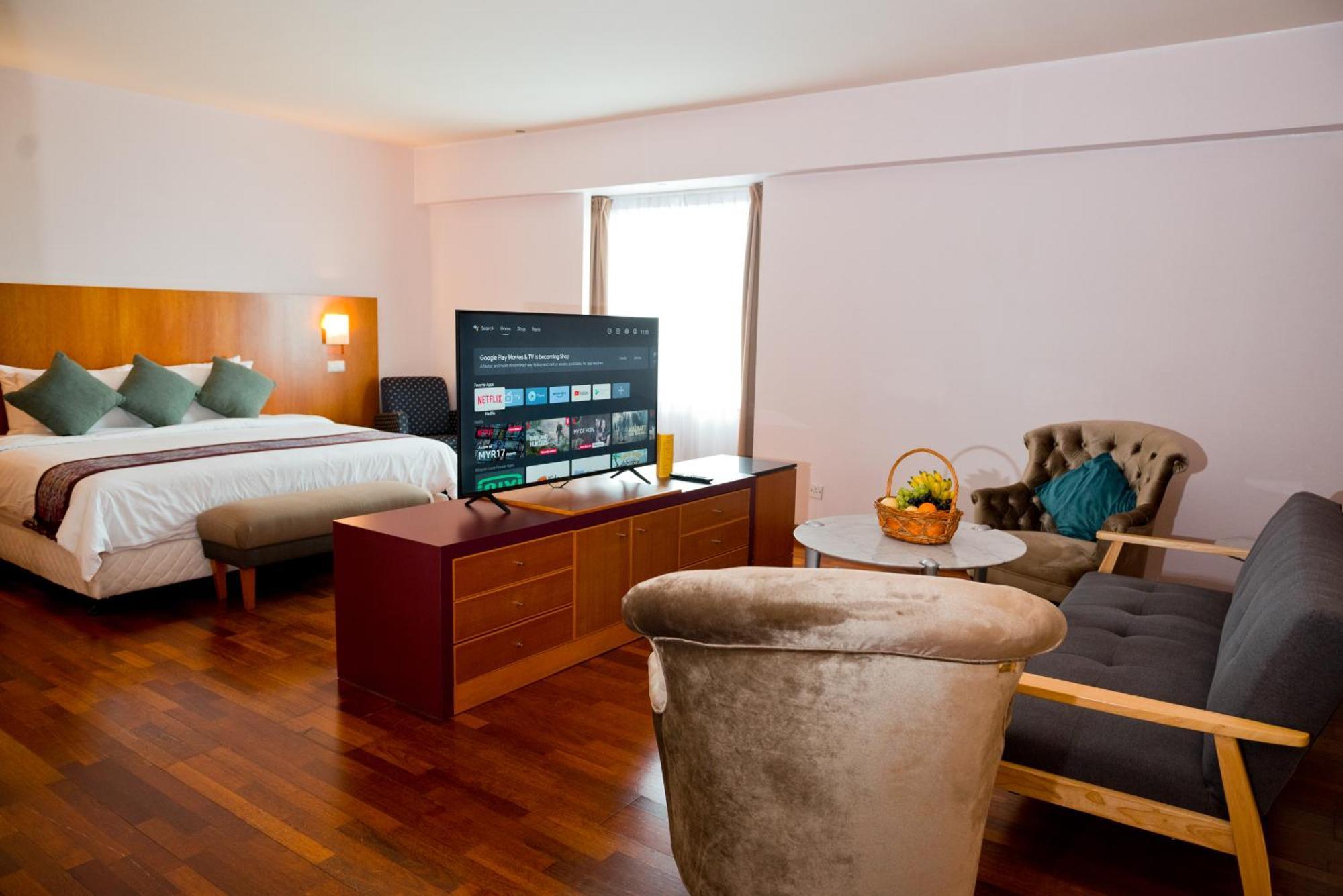 Parkcity Everly Hotel Bintulu Exterior photo