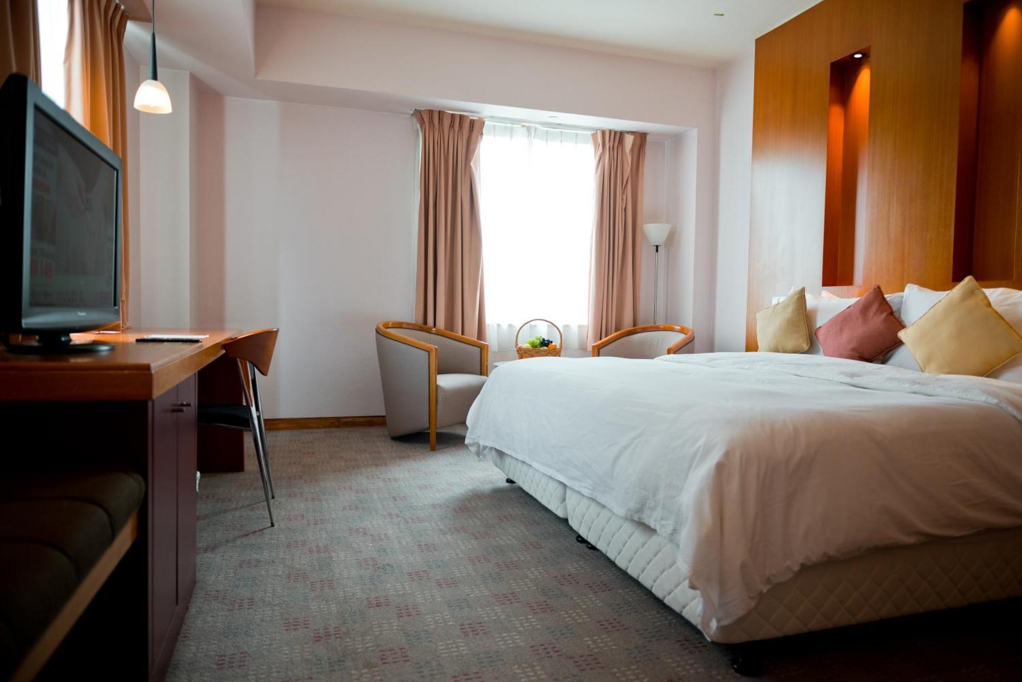 Parkcity Everly Hotel Bintulu Exterior photo