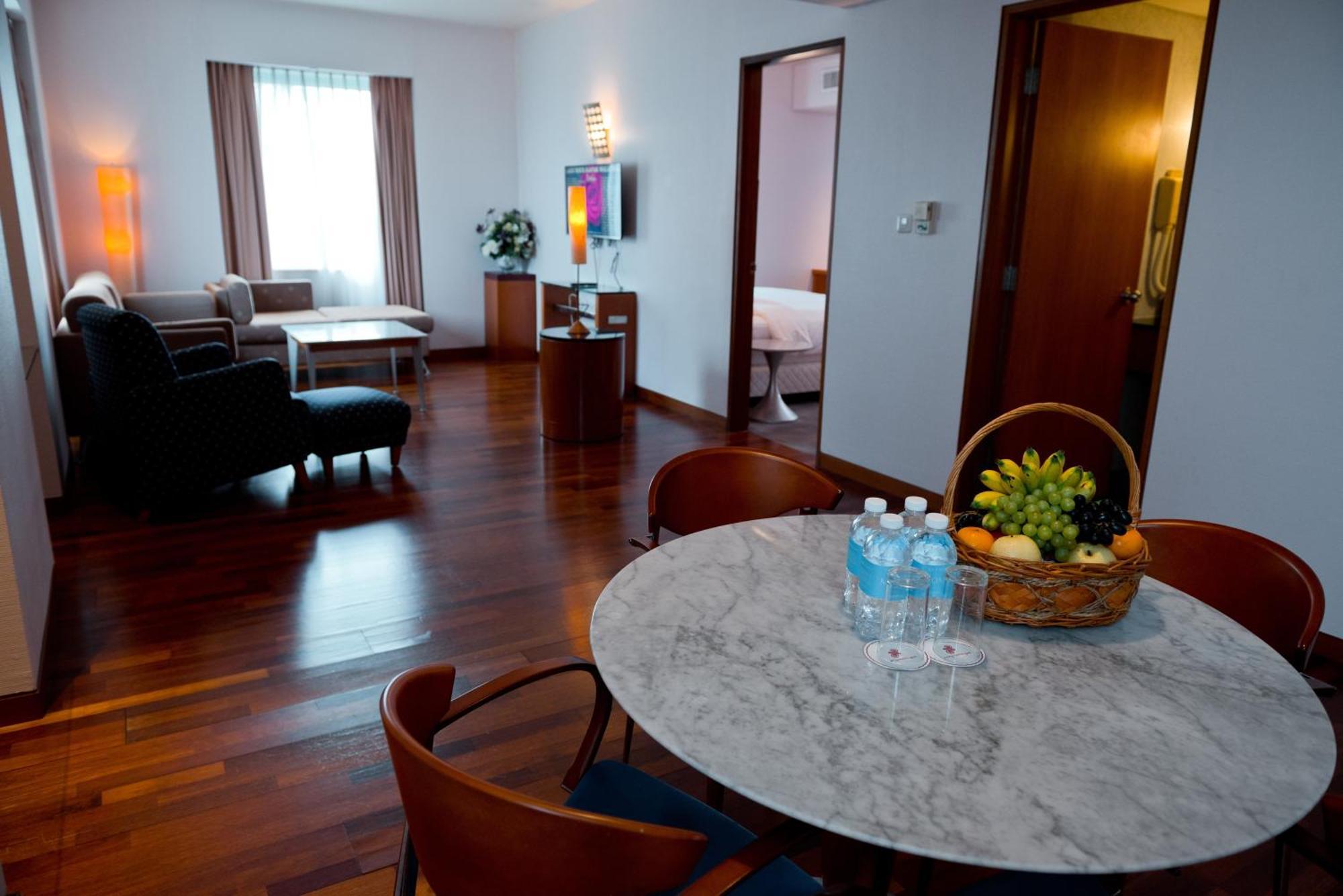 Parkcity Everly Hotel Bintulu Exterior photo
